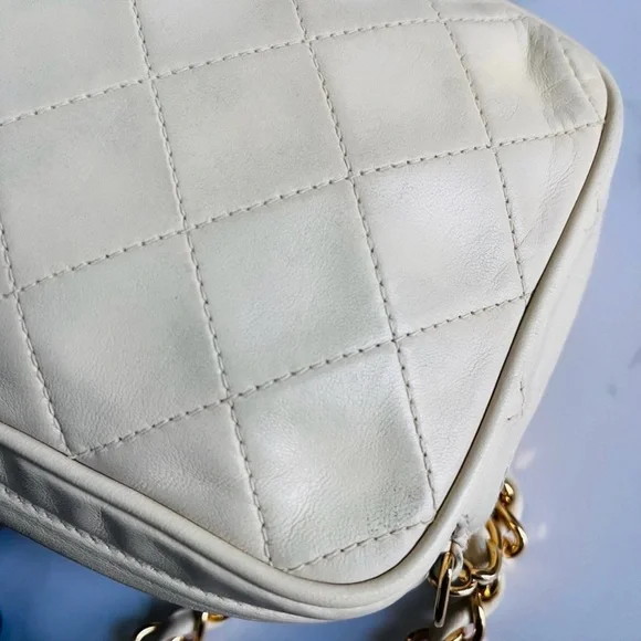 Chanel Cream Quilted Leather Crossbody Bag - Picture 10 of 12